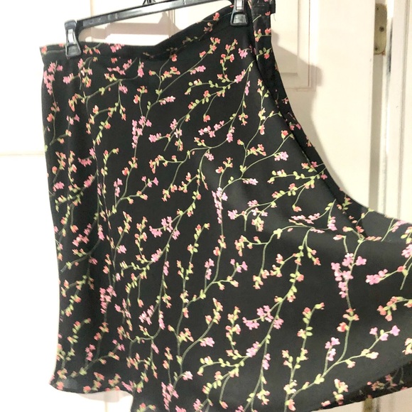 BRANNAN STUDIO san francisco Floral print Skirt size L NWOT never worn - Picture 2 of 13